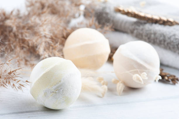 Oat Milk & Honey Bath Bomb