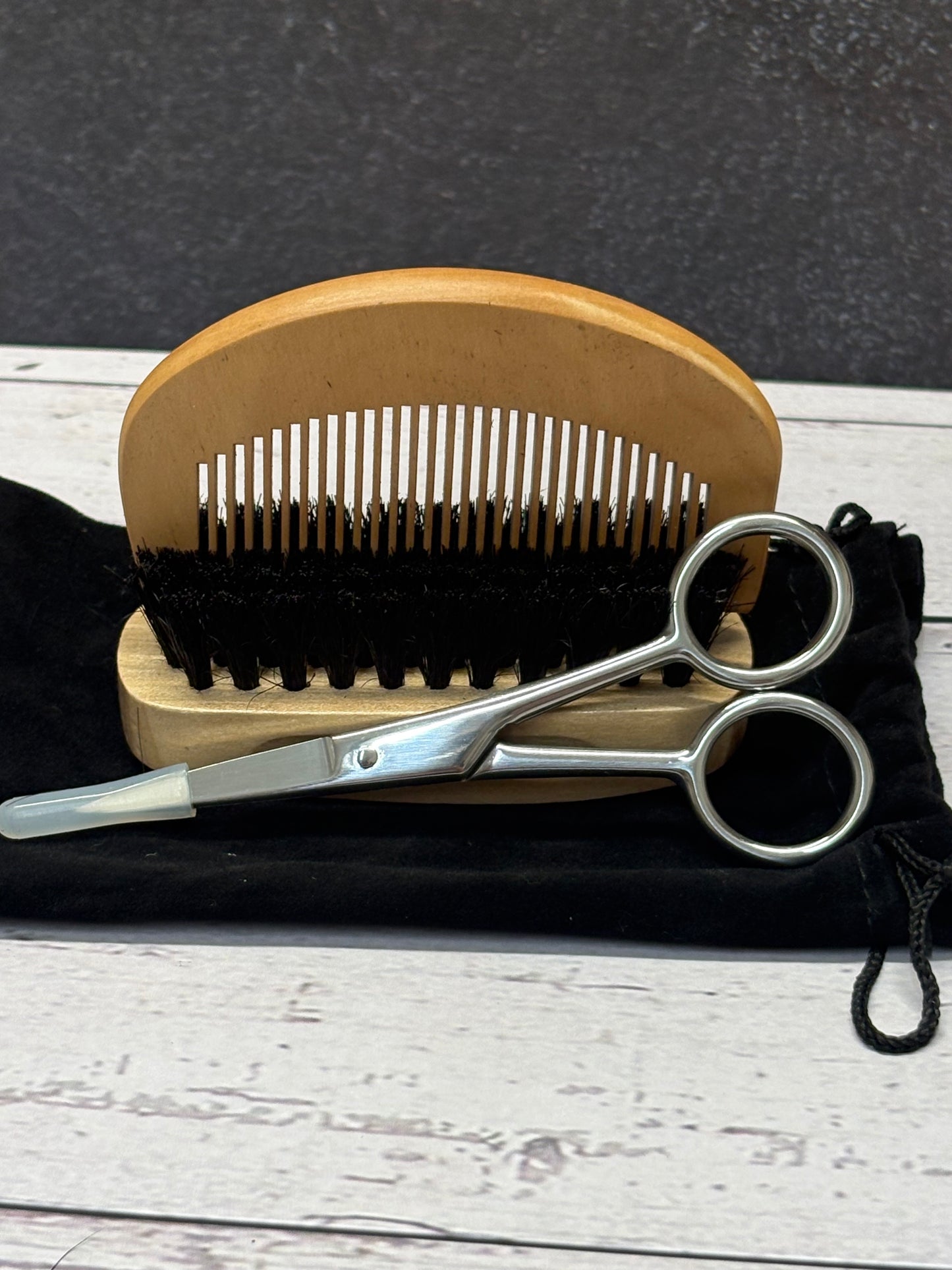 Beard Grooming Kit – Brush, Comb &amp; Scissors Set